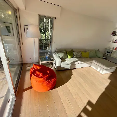 Apartment La Mirandole By Connexion