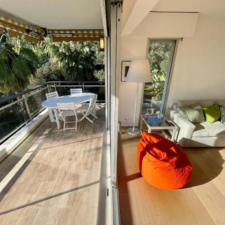 Apartment La Mirandole By Connexion